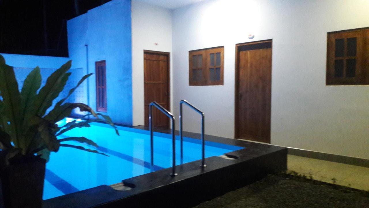 Big House Udawalawe Bed and Breakfast Εξωτερικό φωτογραφία