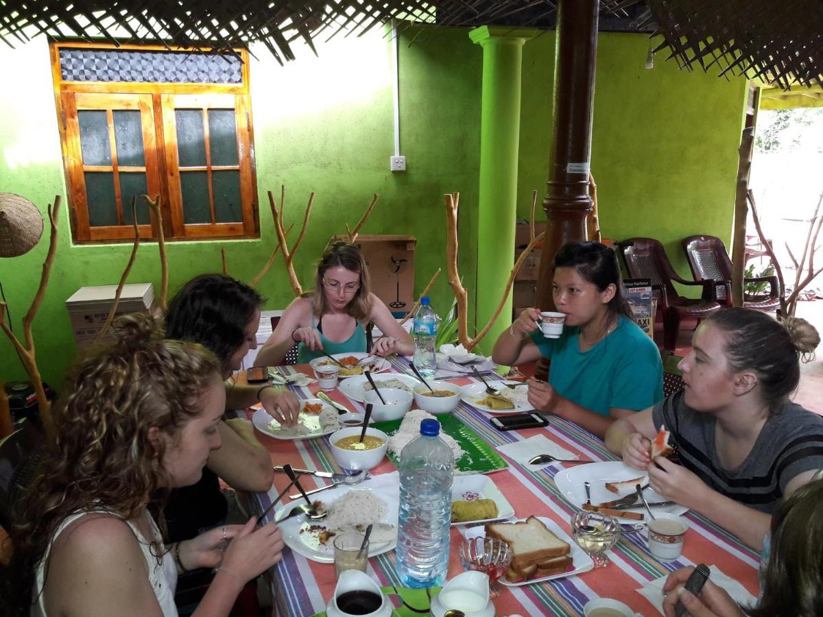 Big House Udawalawe Bed and Breakfast Εξωτερικό φωτογραφία