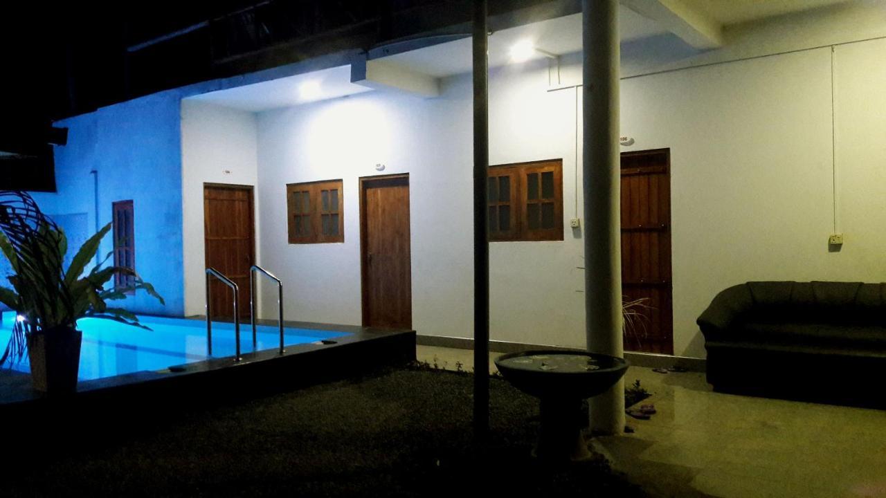 Big House Udawalawe Bed and Breakfast Εξωτερικό φωτογραφία