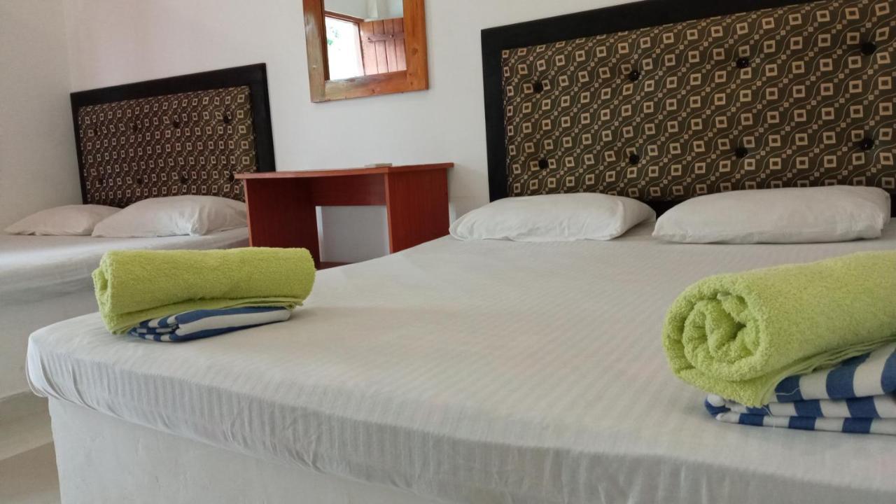 Big House Udawalawe Bed and Breakfast Εξωτερικό φωτογραφία